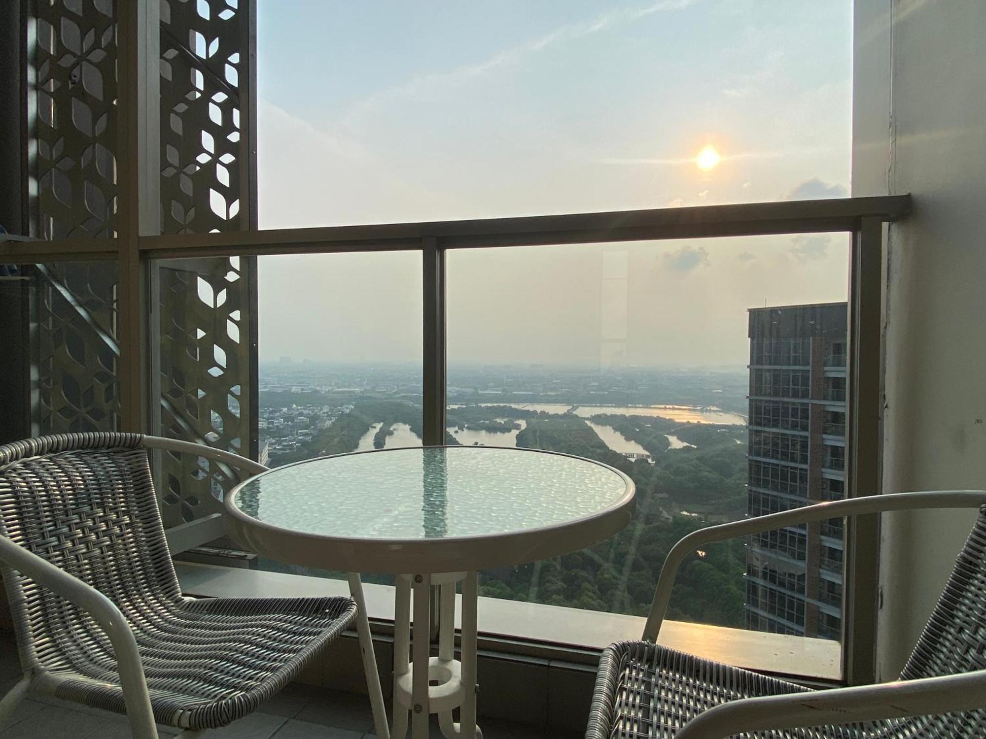 Comfort And Luxury Private Room At Goldcoast Pik ジャカルタ エクステリア 写真