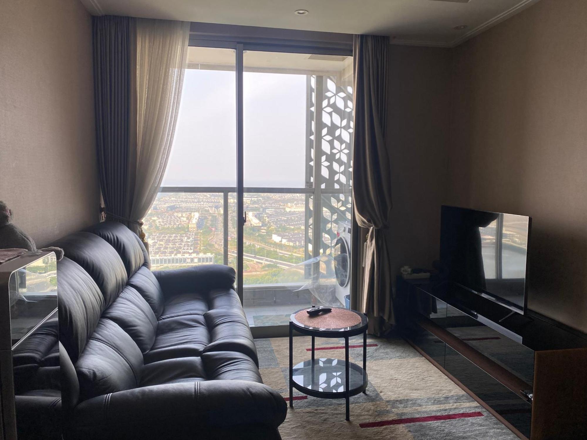 Comfort And Luxury Private Room At Goldcoast Pik ジャカルタ エクステリア 写真